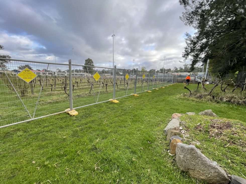 How to Install and Maintain Temporary Fencing